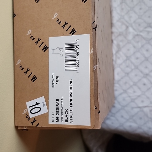 Stretch knit bootie heels - Picture 6 of 7